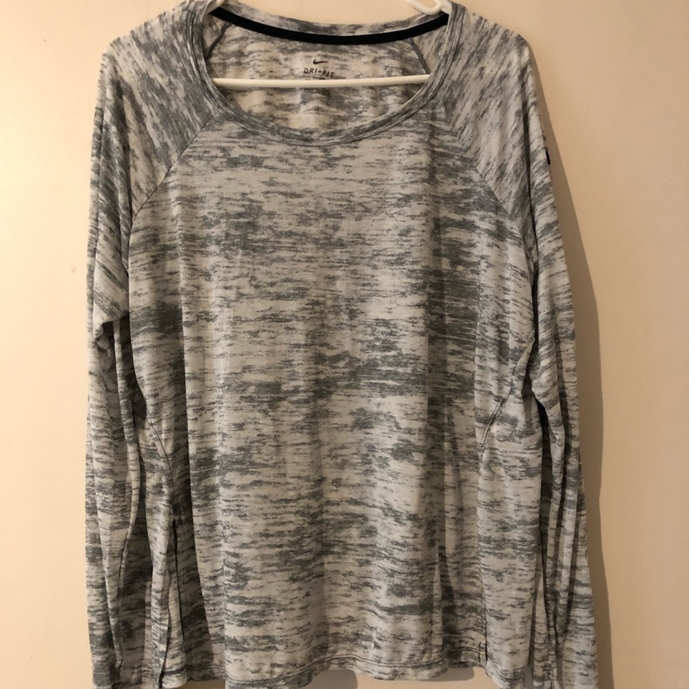 Nike long sleeve top